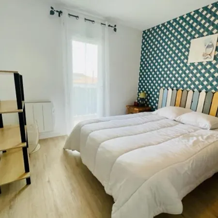 Bright Nest With Lovely Balcony In Apartmán